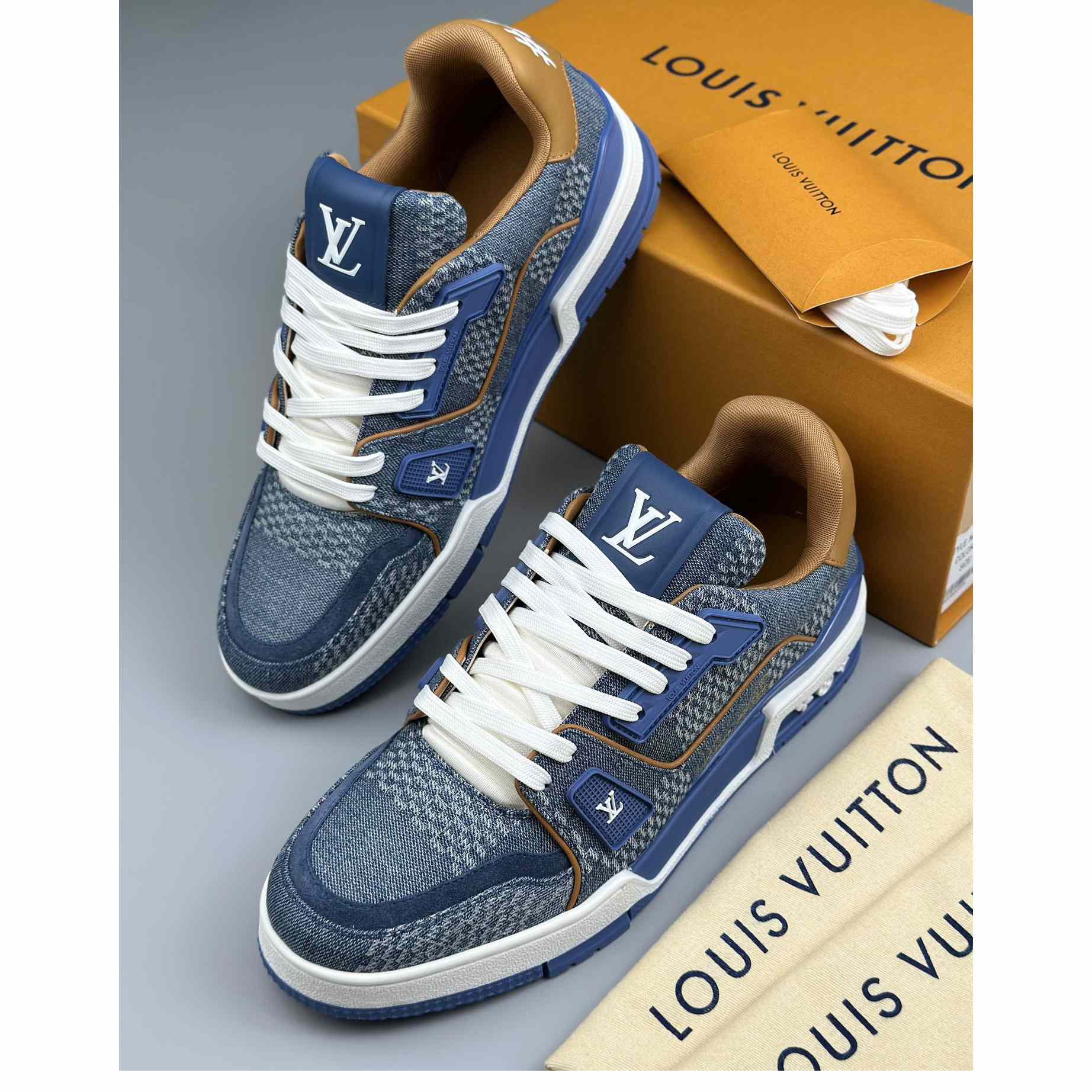Louis Vuitton LV Trainer Sneaker    1AD6DZ - FashionPlug