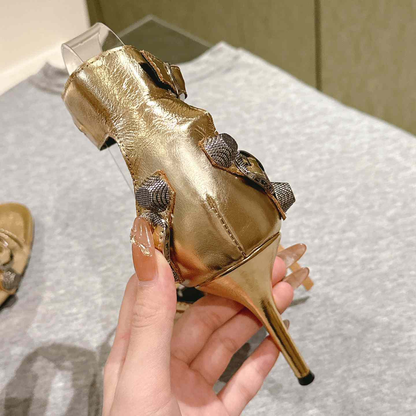 Balenciaga Cagole 110mm Metallic-finish Sandals - FashionPlug