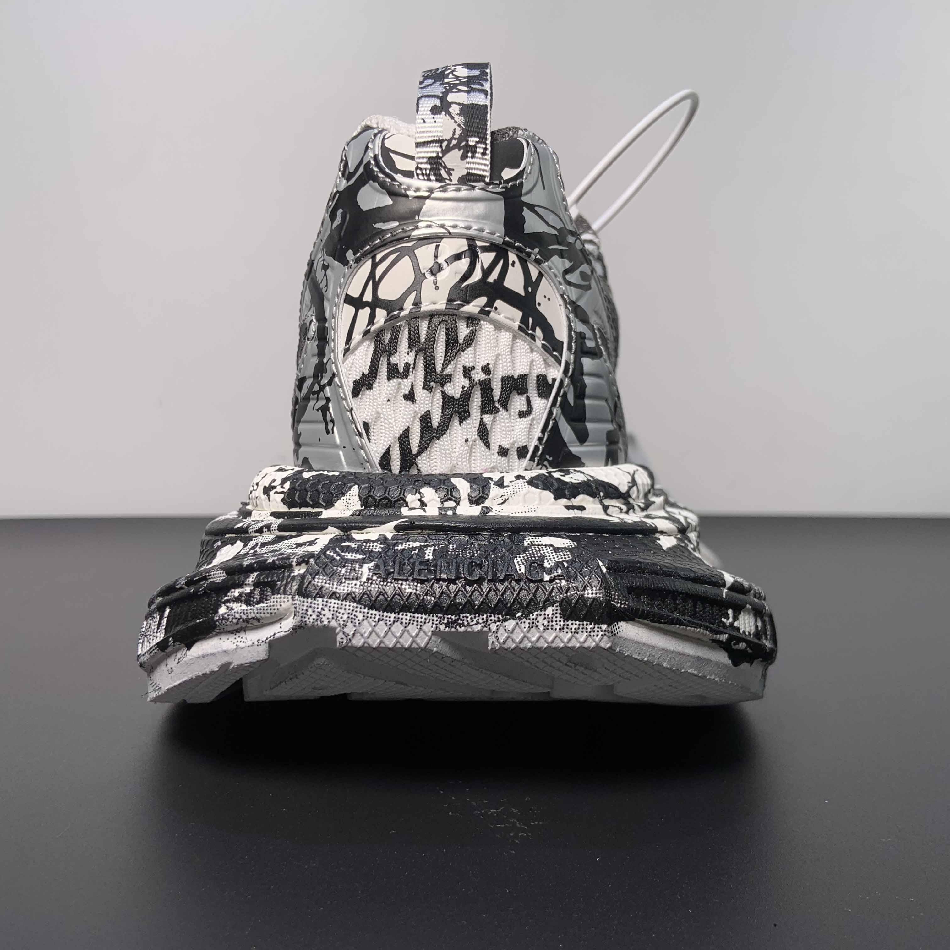 Balenciaga 3XL Extreme Graffiti Sneaker In White And Black  - FashionPlug