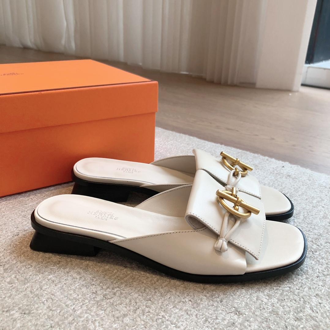 Hermes Isle Sandal - FashionPlug