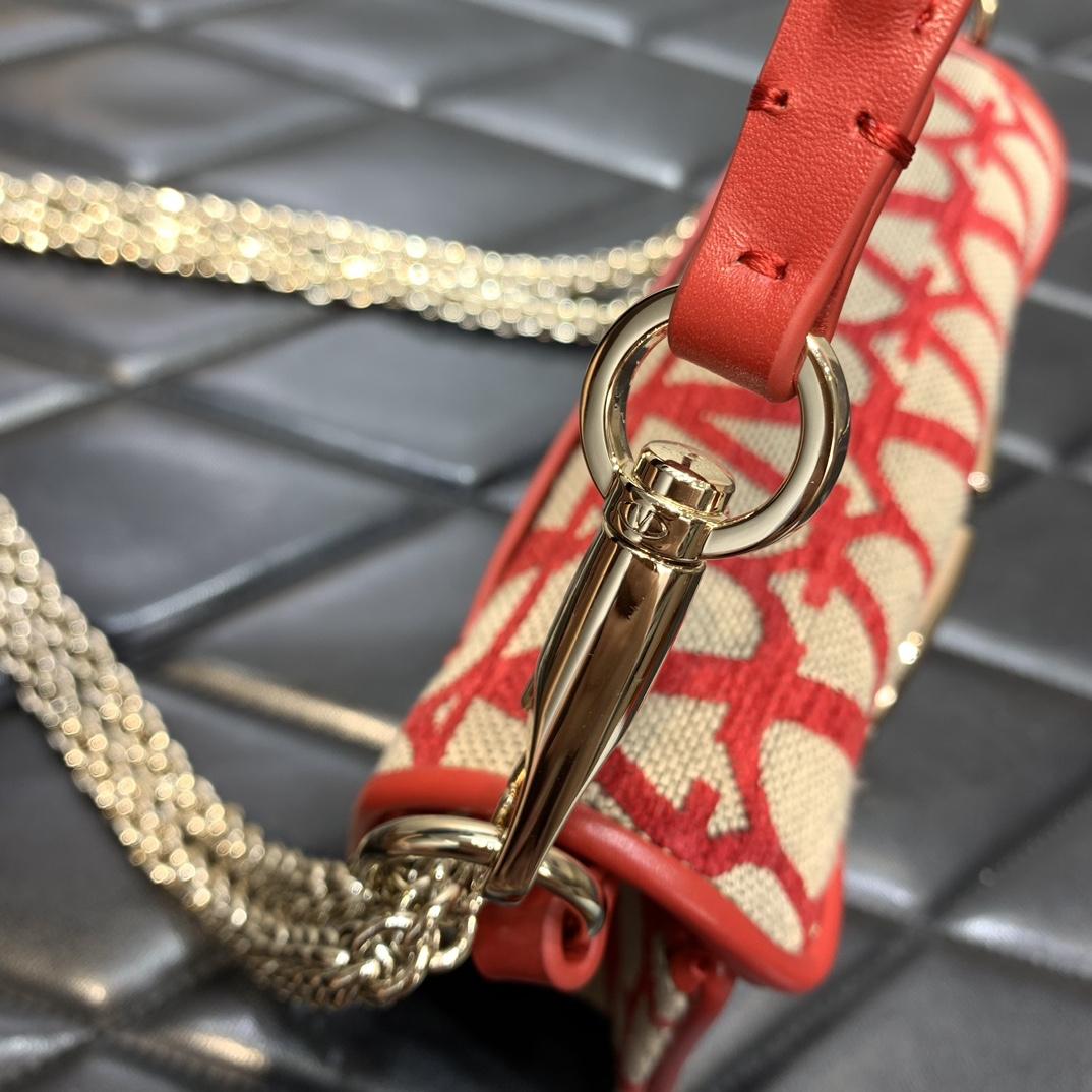 Valenti  VLogo Plaque Foldover Top Shoulder Bag  ( 20-11-5cm) - FashionPlug