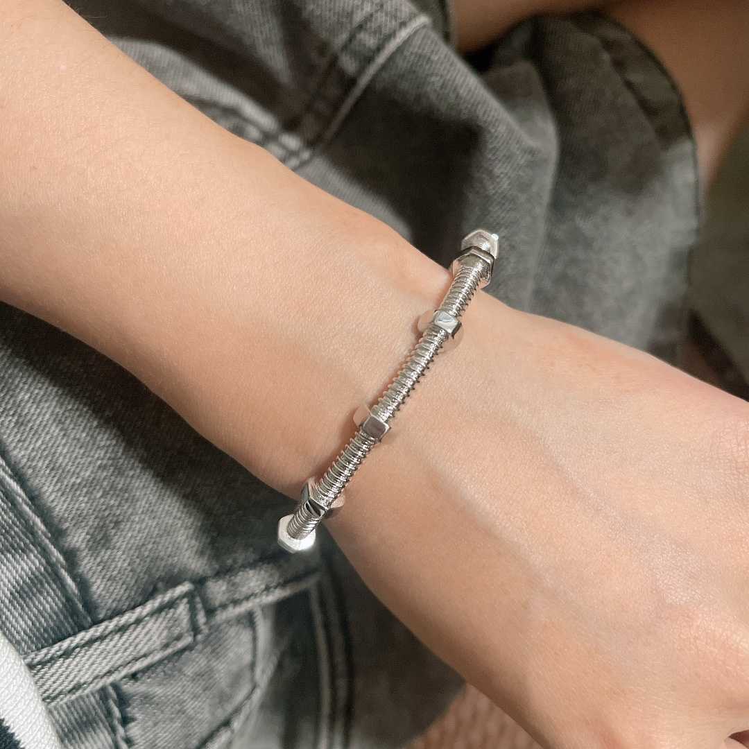Cartier Ecrou De Cartier Bracelet - FashionPlug