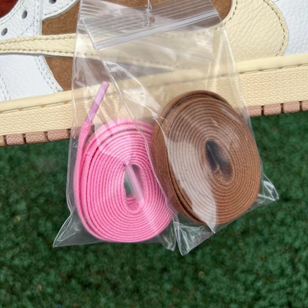 Travis Scott x Air Jordan 1 Low  Sneaker    DM7886-106 - FashionPlug