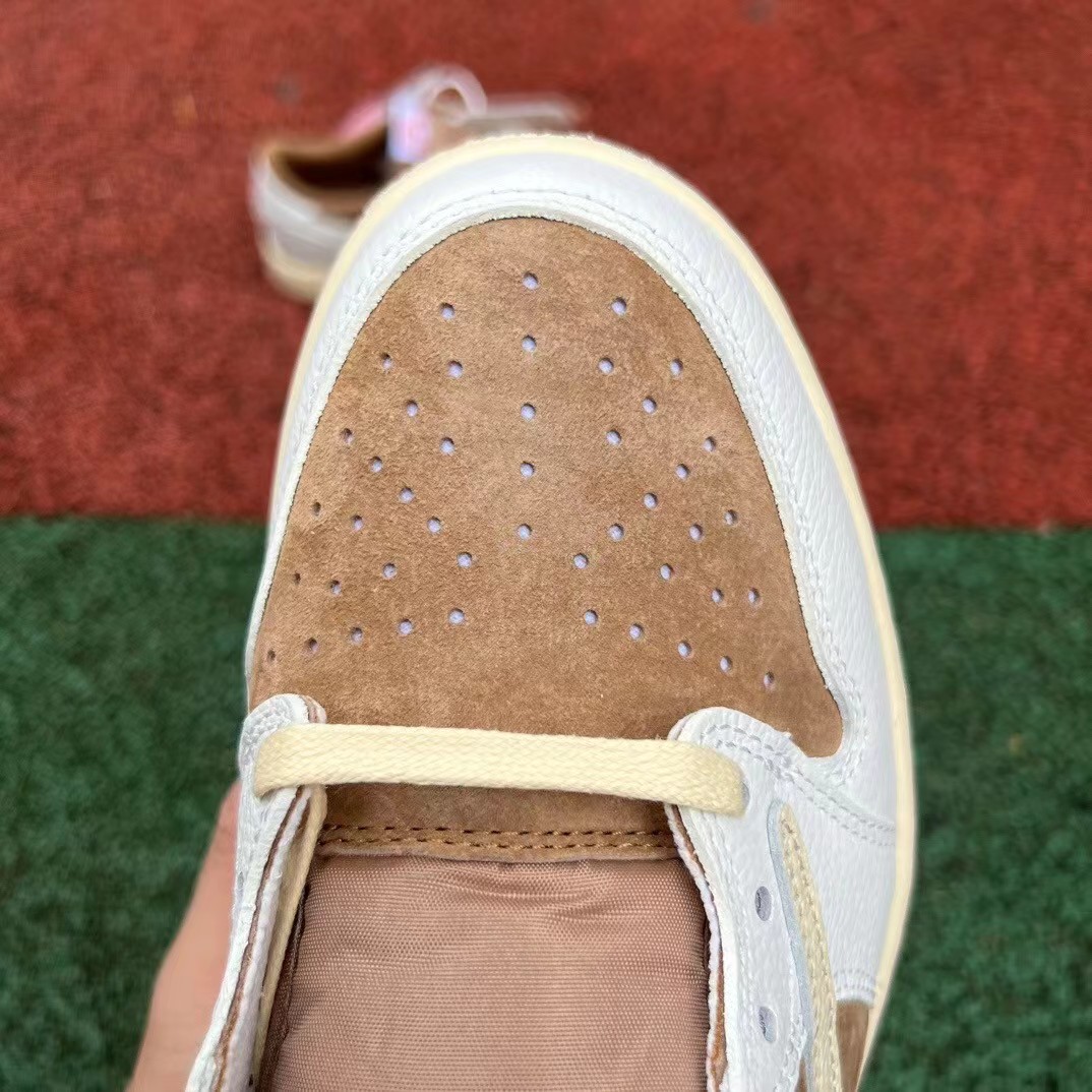 Travis Scott x Air Jordan 1 Low  Sneaker    DM7886-106 - FashionPlug