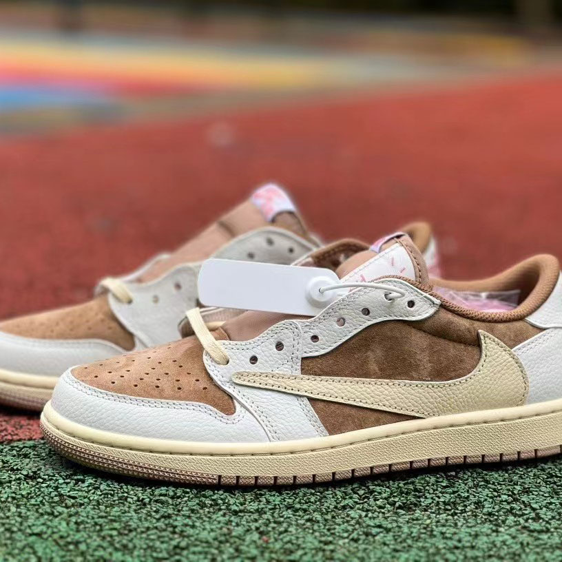 Travis Scott x Air Jordan 1 Low  Sneaker    DM7886-106 - FashionPlug