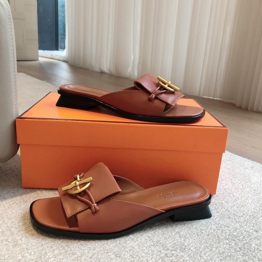 Hermes Isle Sandal - FashionPlug