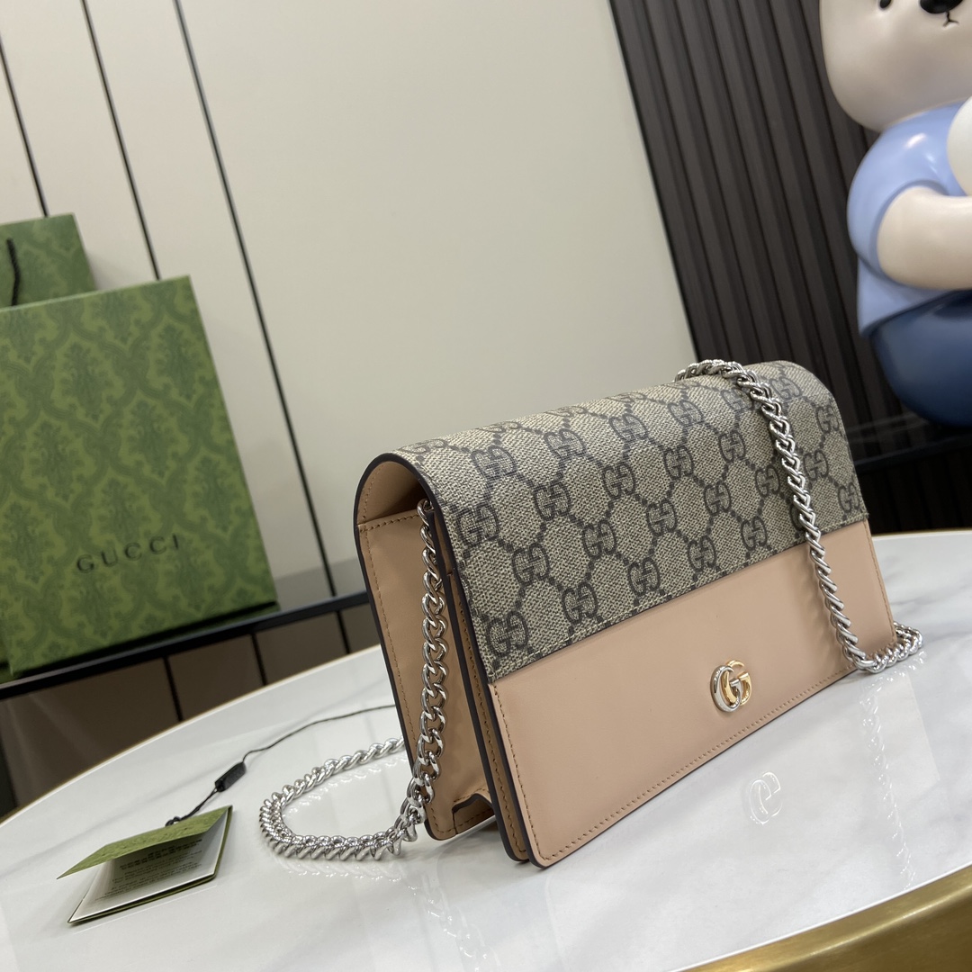 Gucci GG Marmont Chain Wallet - FashionPlug