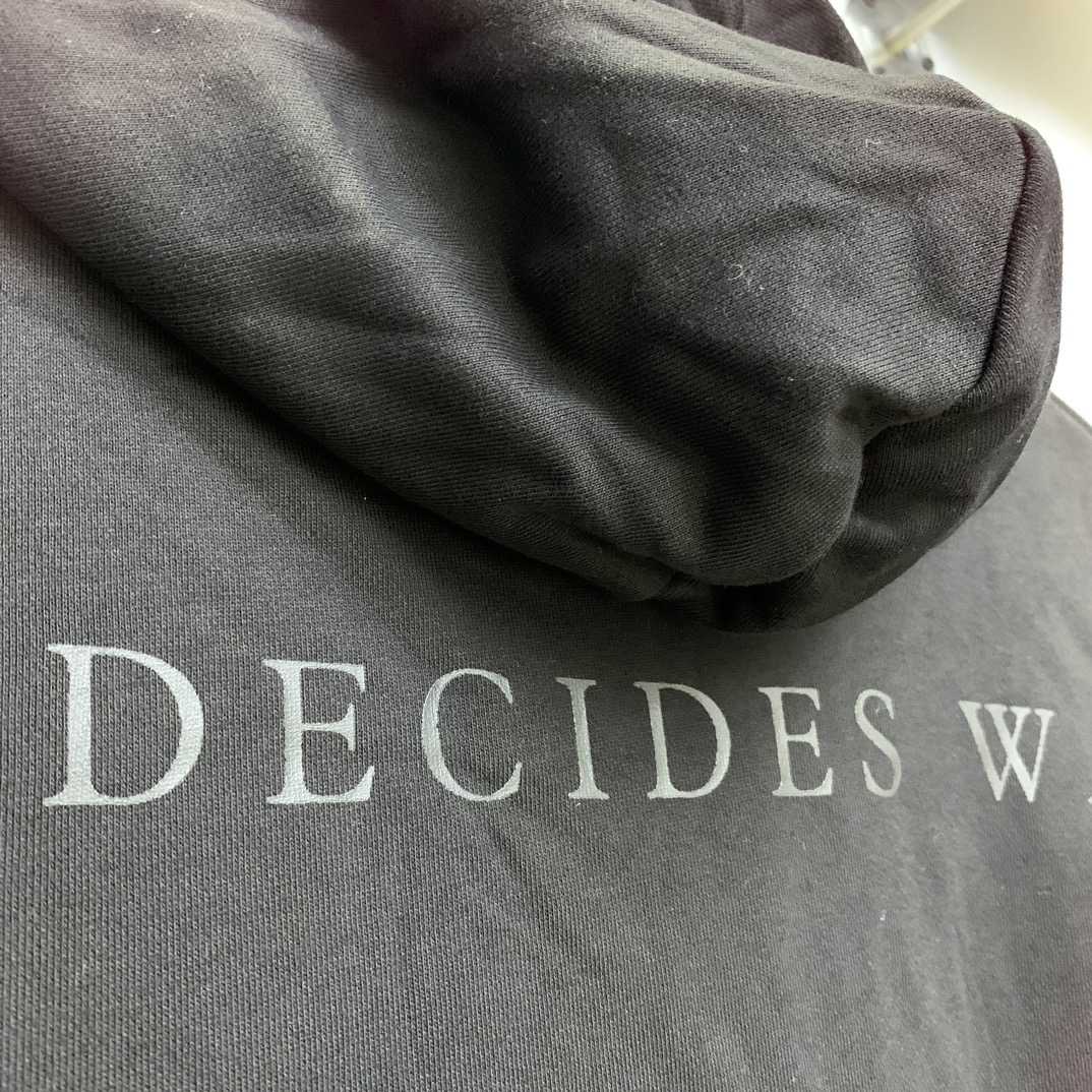 Who Decides War Sandy Lane Hooded Pullover - FashionPlug