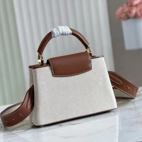 Louis Vuitton Capucines Handbag  (21 * 14 *8 cm) - FashionPlug