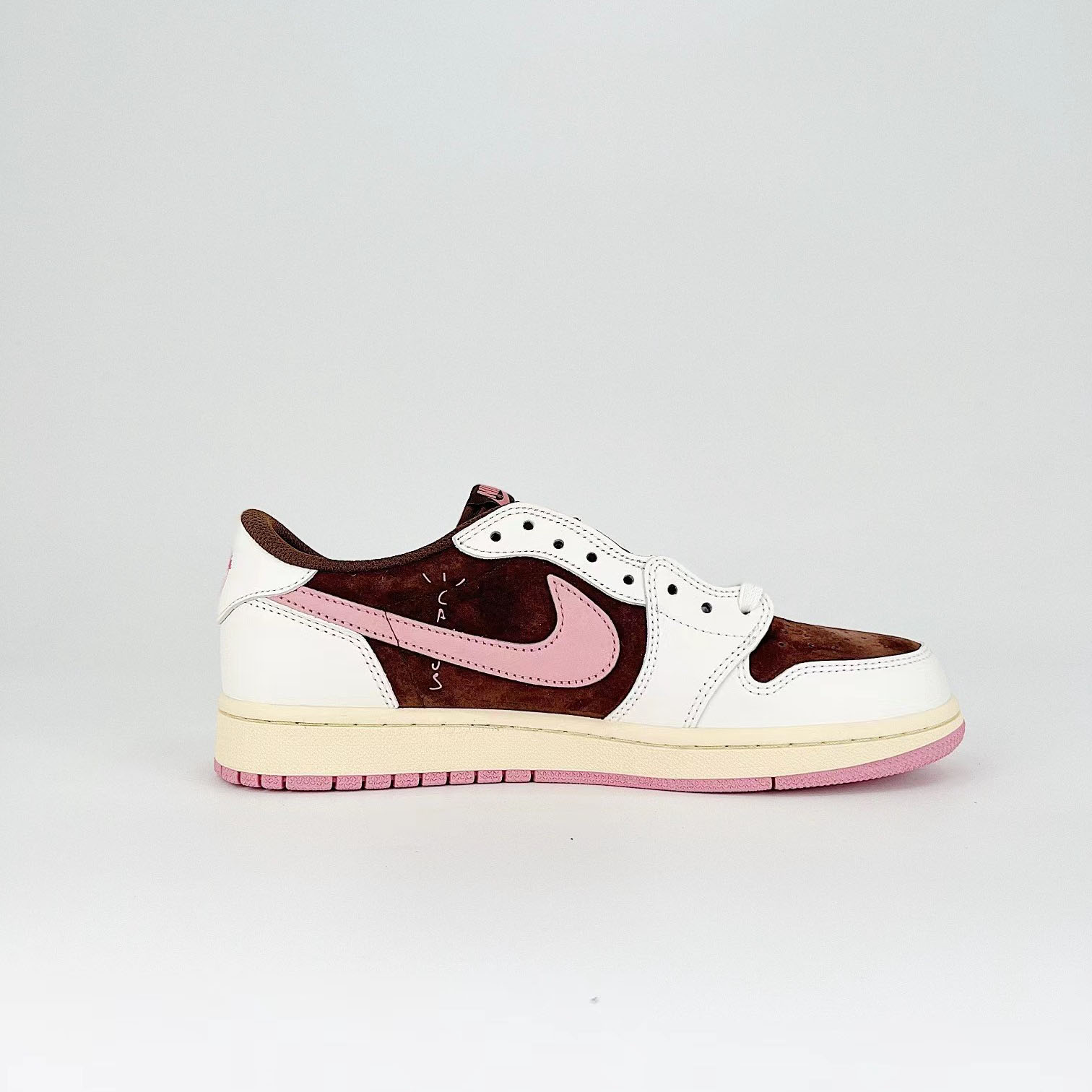 Travis Scott x Air Jordan 1 Low  Sneaker   DZ4137-206 - FashionPlug
