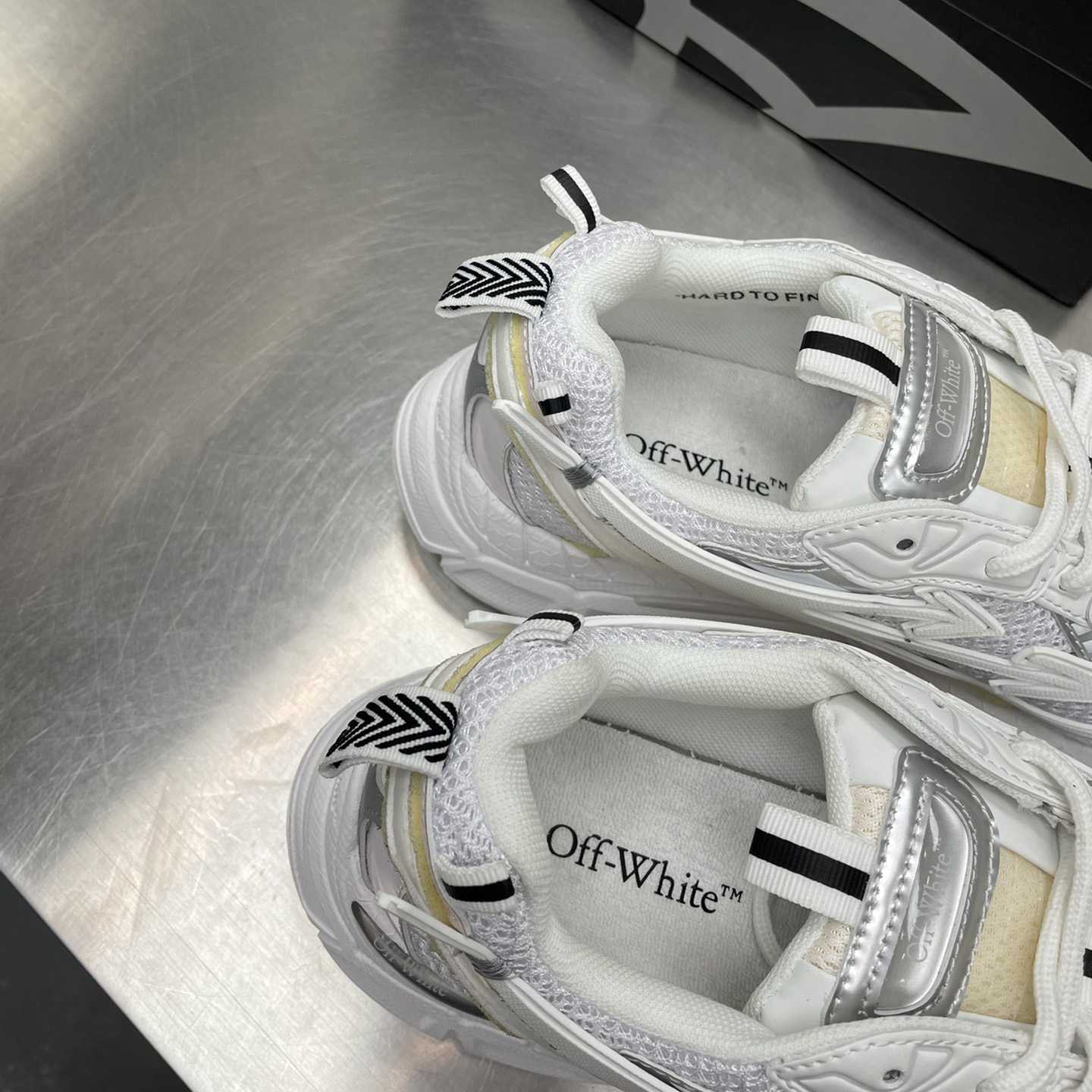 Off-White c/oVrgil Abloh™ Sneakers - FashionPlug