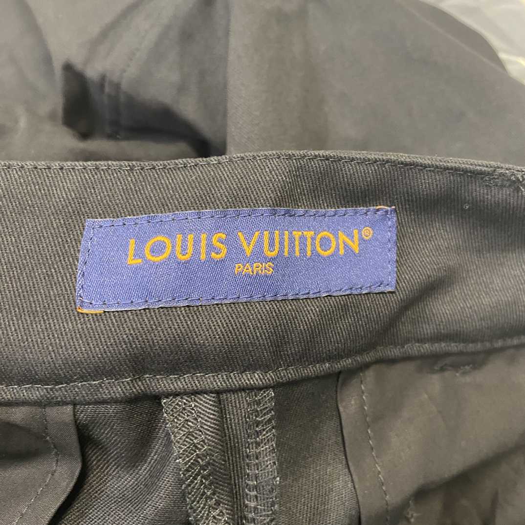 Louis Vuitton Cotton Workwear Pants - FashionPlug