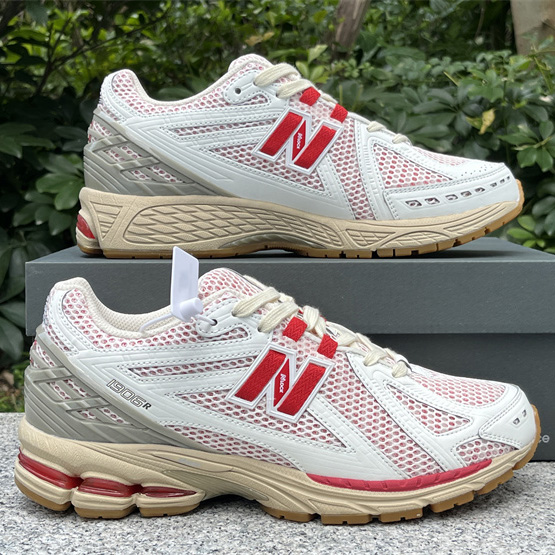 New Balance 1906R Sneakers      M1906RO  - FashionPlug