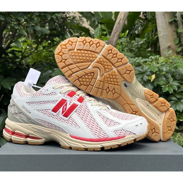 New Balance 1906R Sneakers      M1906RO  - FashionPlug