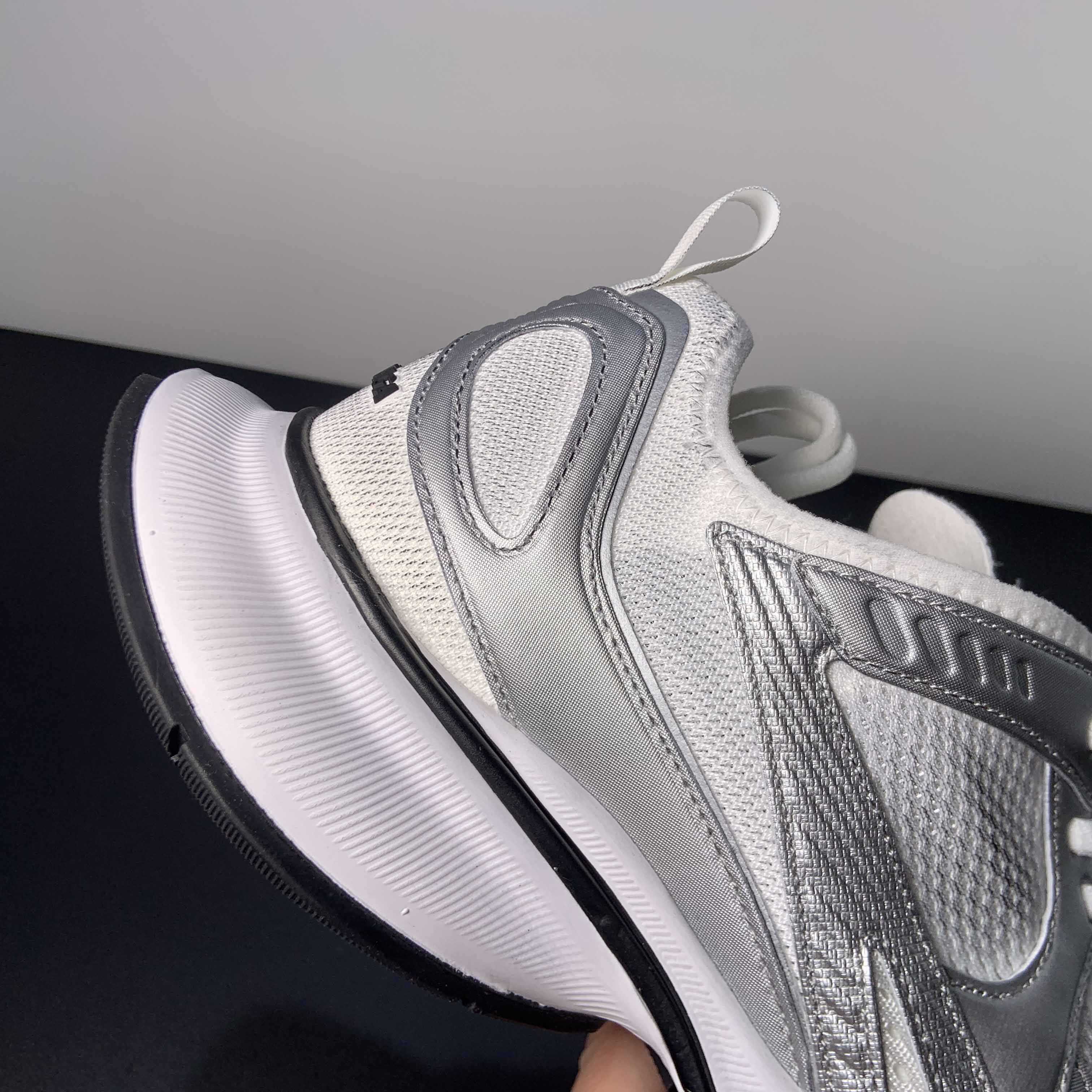 Balenciaga Circuit Sneaker In White And Silver  - FashionPlug