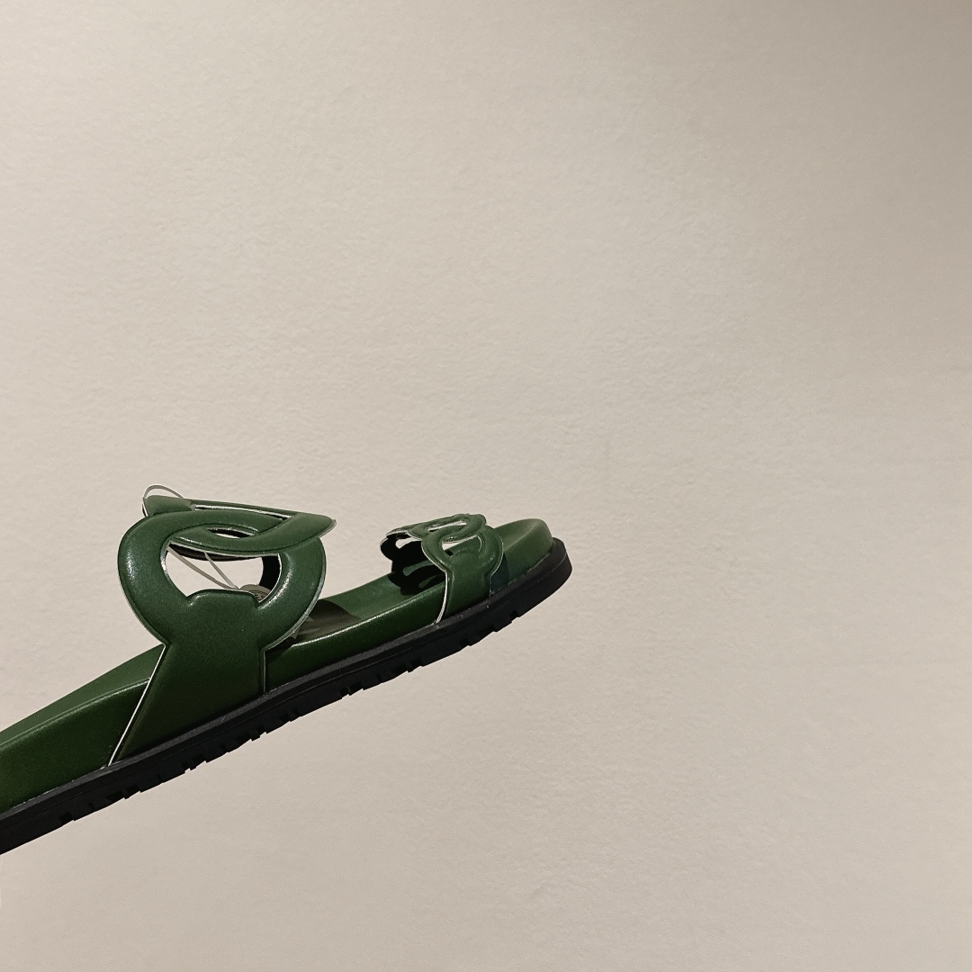 Hermes Extra Sandal - FashionPlug