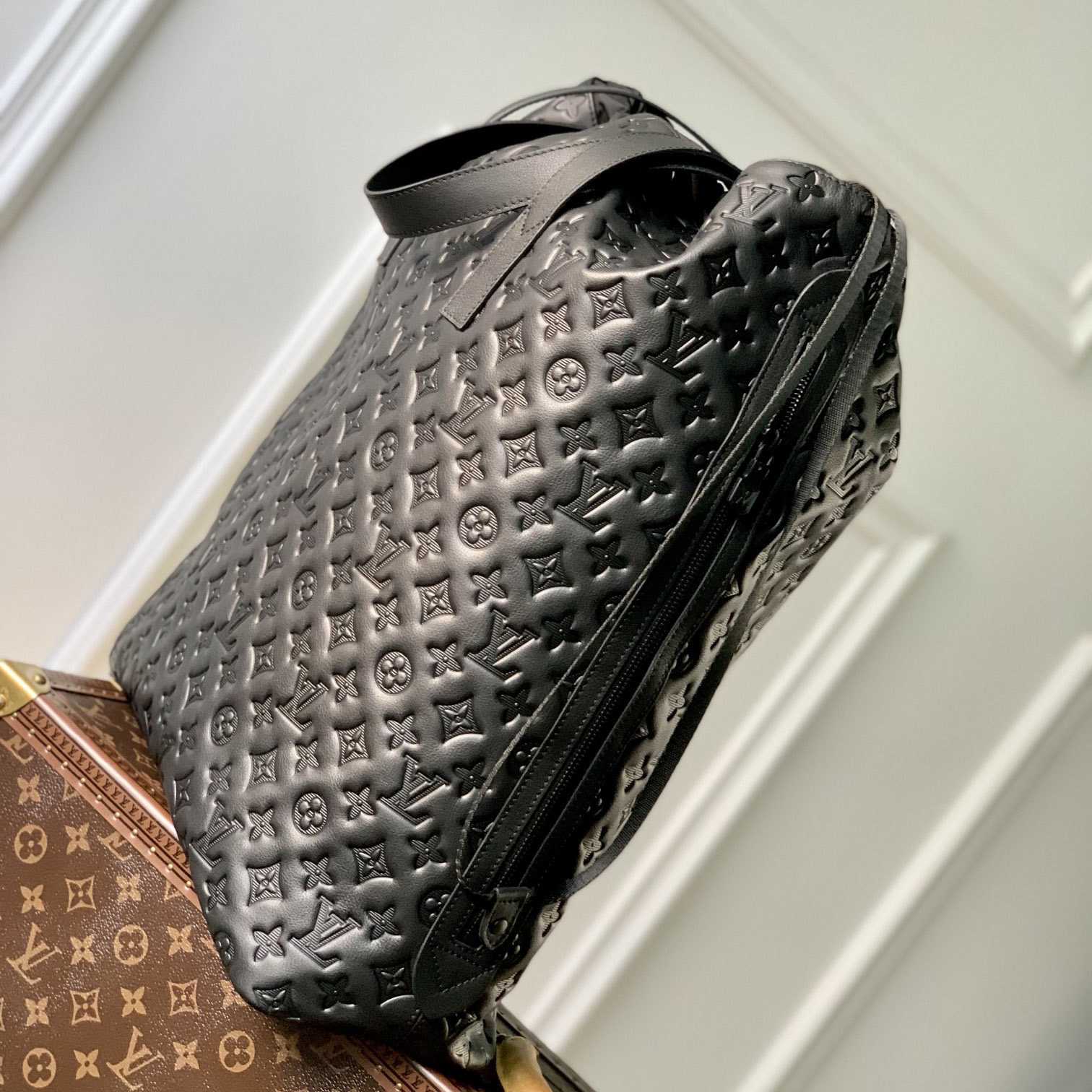 Louis Vuitton Helmet Bag   M46554 - FashionPlug
