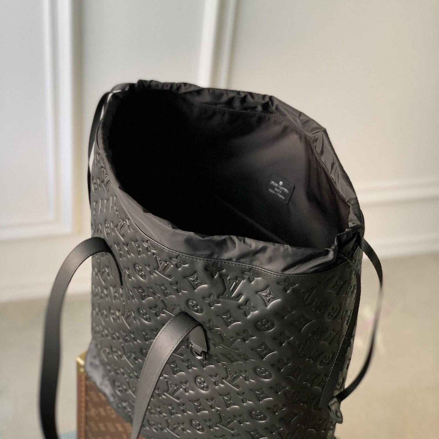Louis Vuitton Helmet Bag   M46554 - FashionPlug