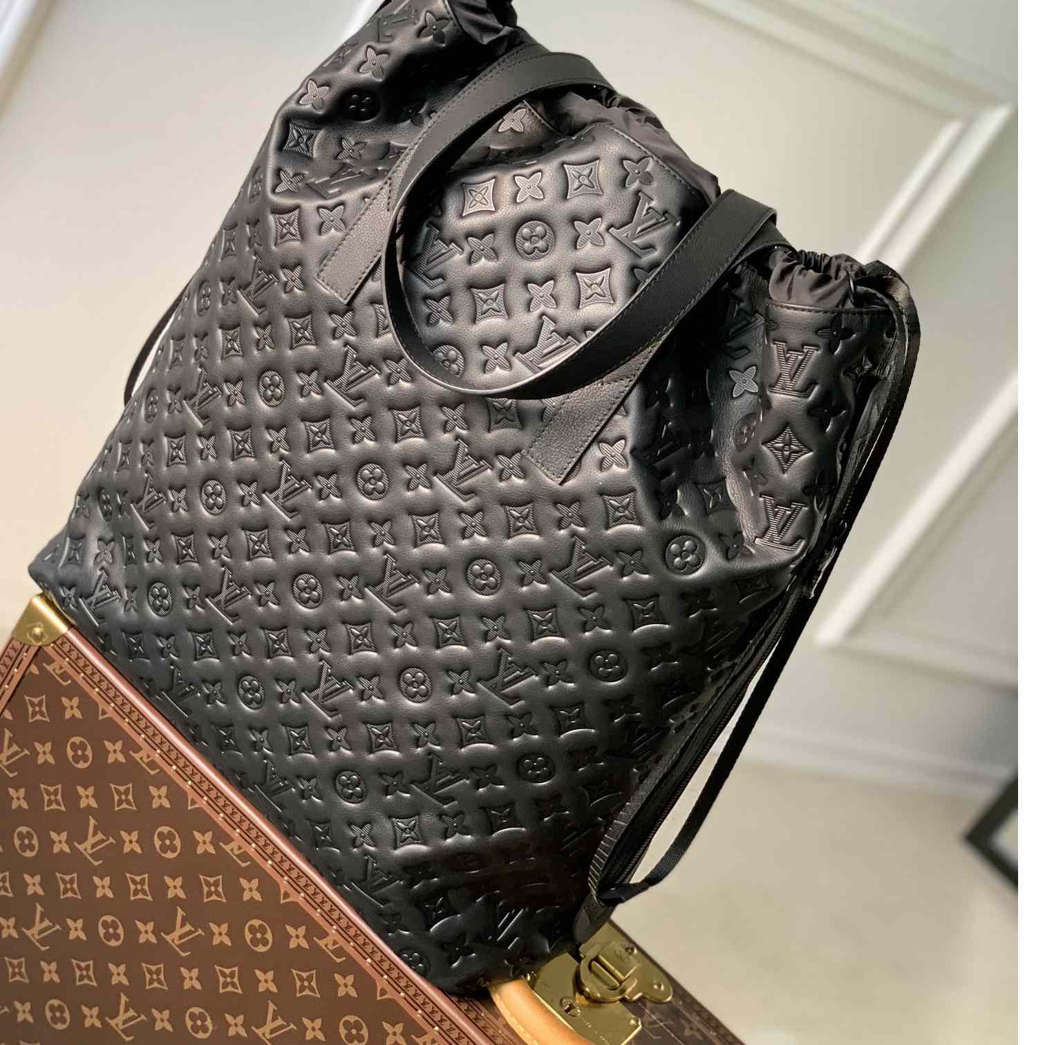 Louis Vuitton Helmet Bag   M46554 - FashionPlug