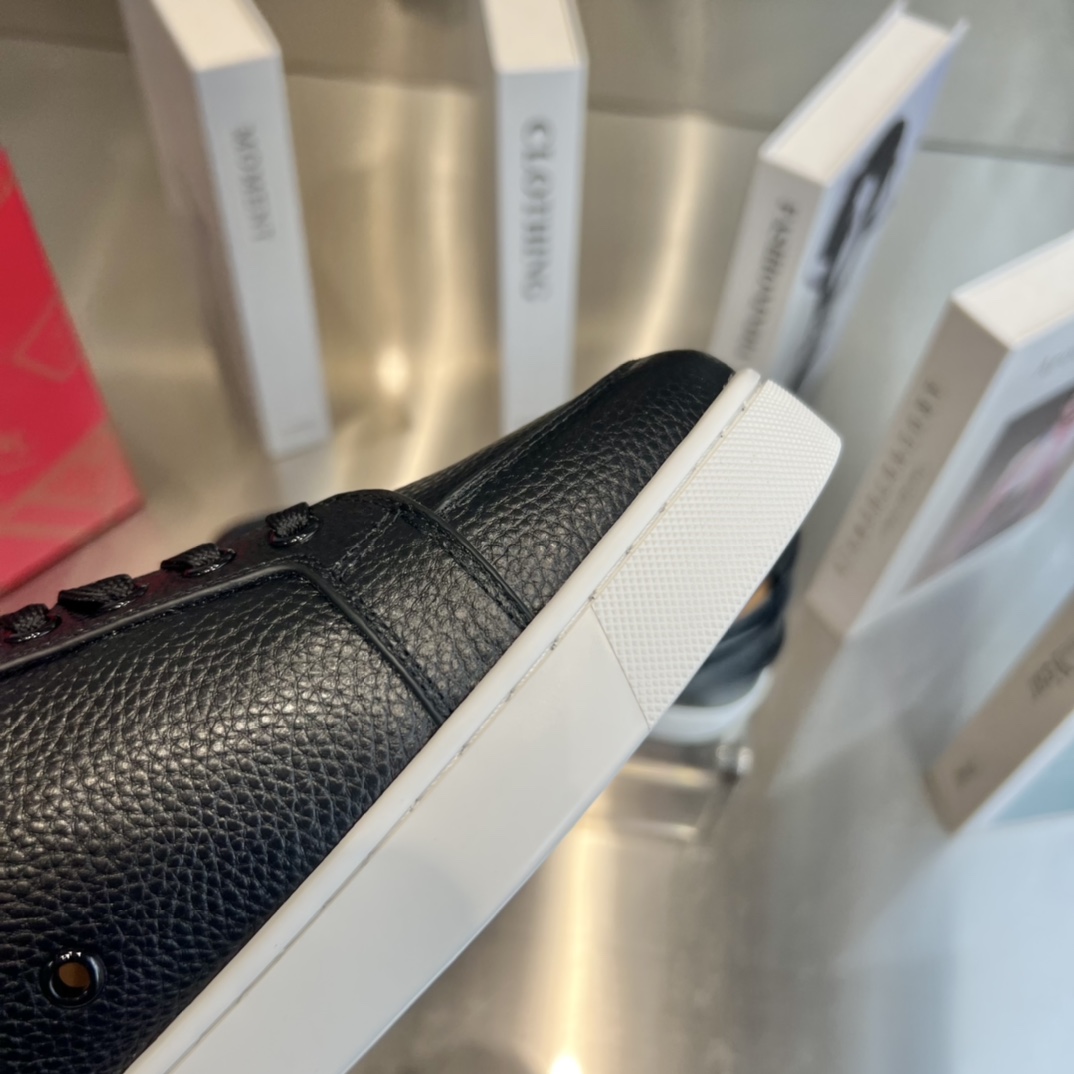 Christian Louboutin Sneakers - FashionPlug