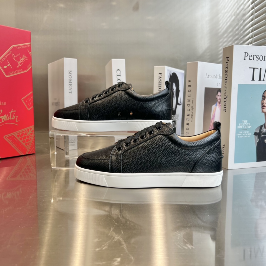 Christian Louboutin Sneakers - FashionPlug