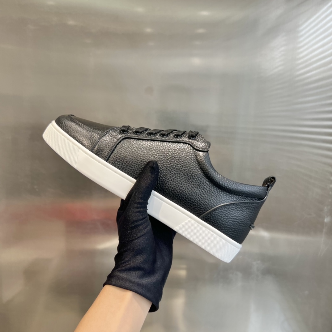 Christian Louboutin Sneakers - FashionPlug