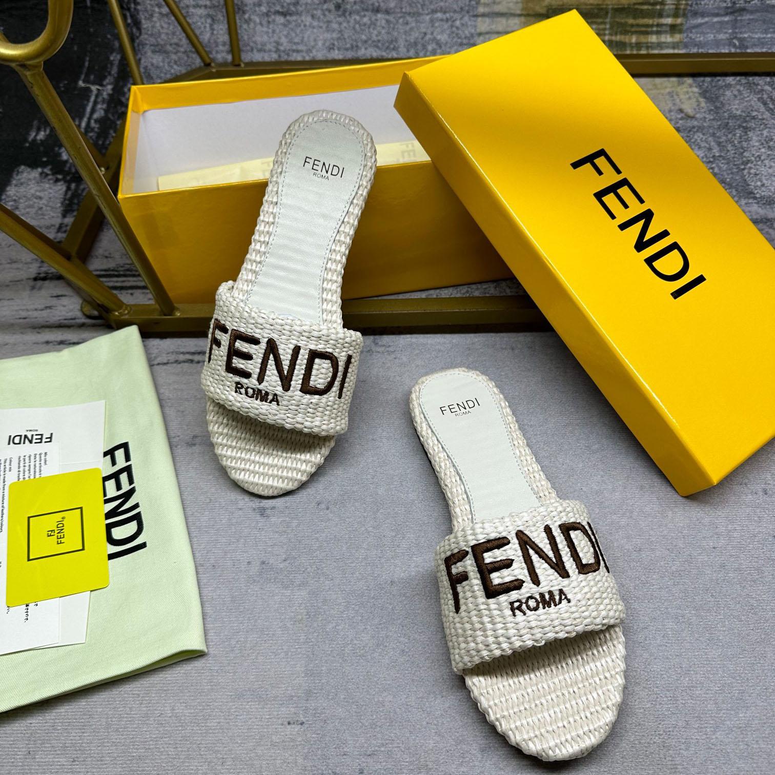 Fendi Signature Natural Raffia Slides - FashionPlug