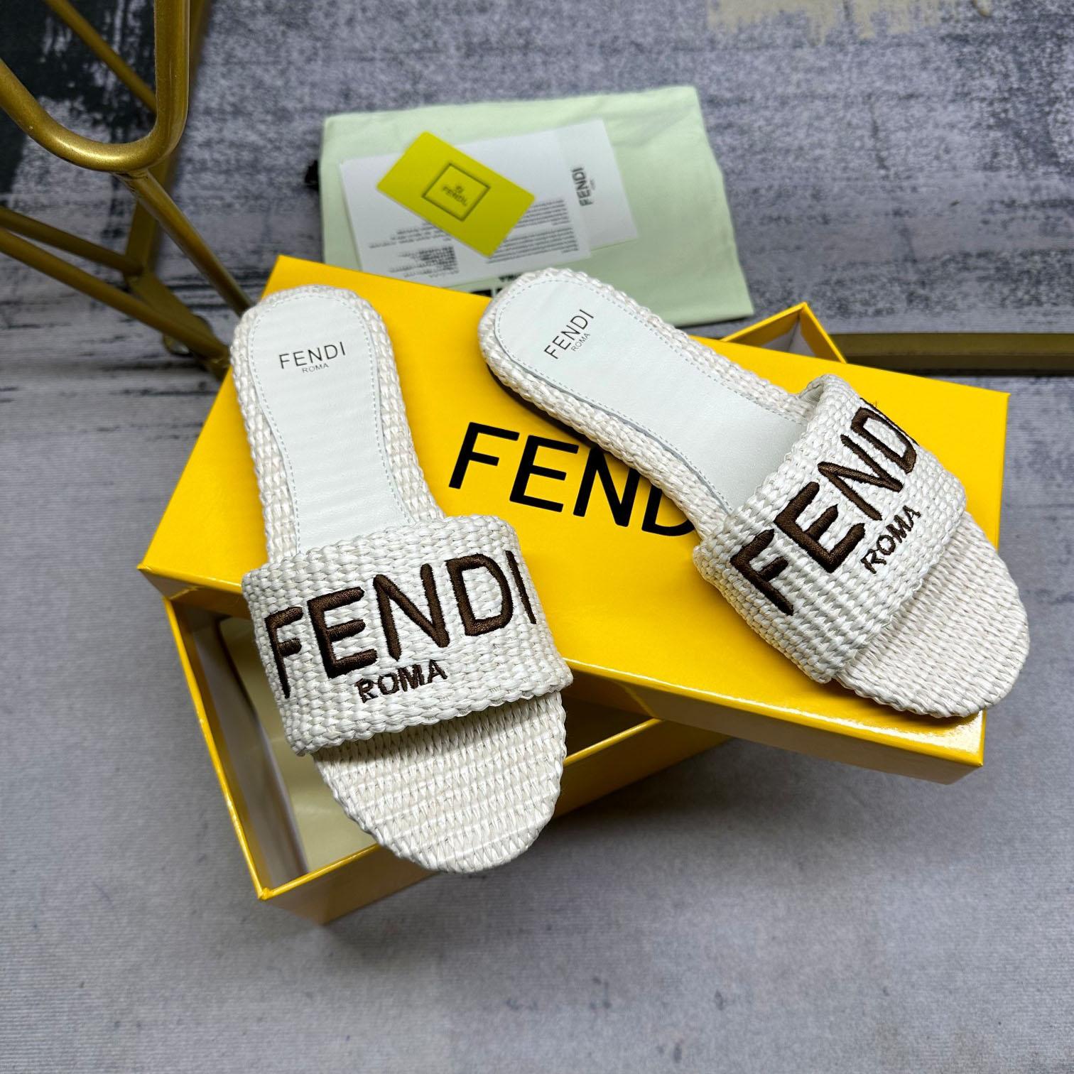 Fendi Signature Natural Raffia Slides - FashionPlug