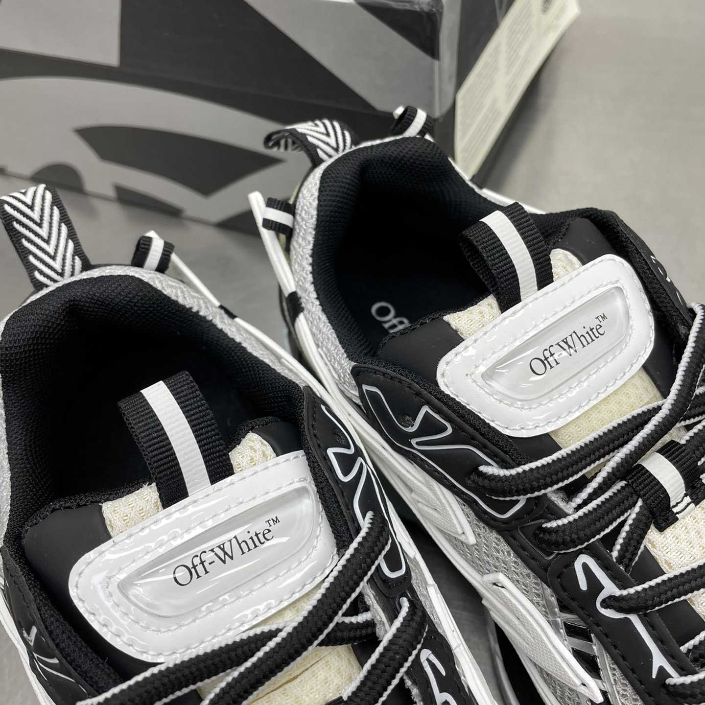 Off-White c/oVrgil Abloh™ Sneakers - FashionPlug