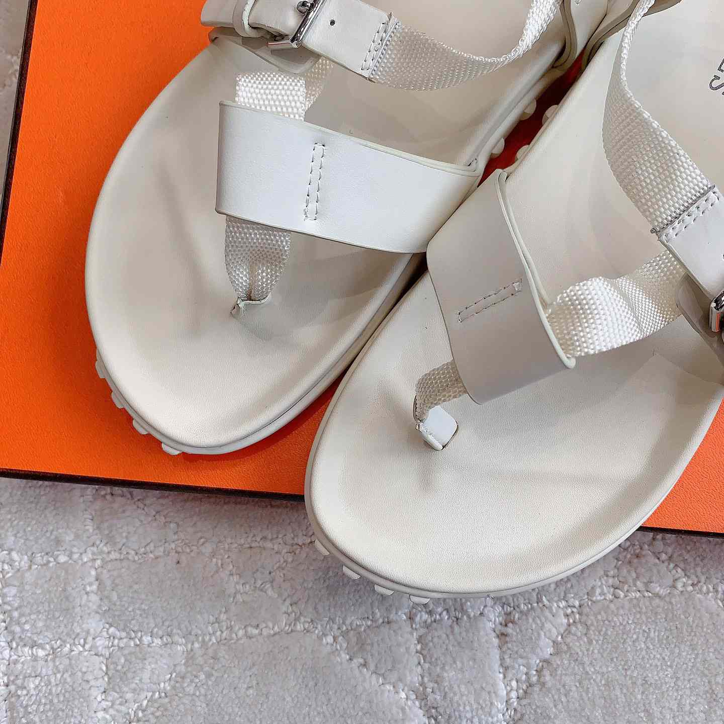 Hermes Inboard Sandal - FashionPlug