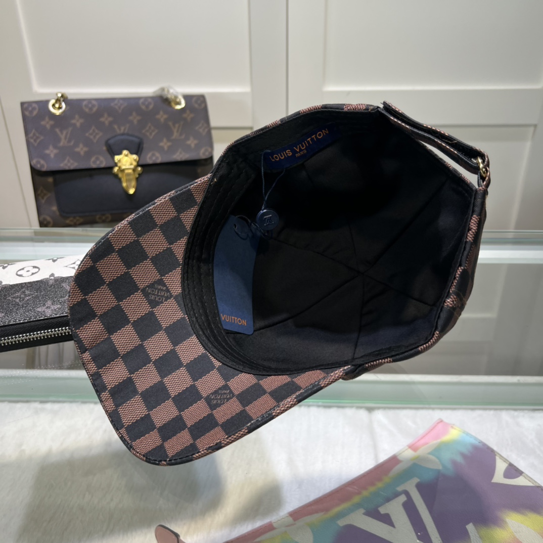 Louis Vuitton Cap - FashionPlug