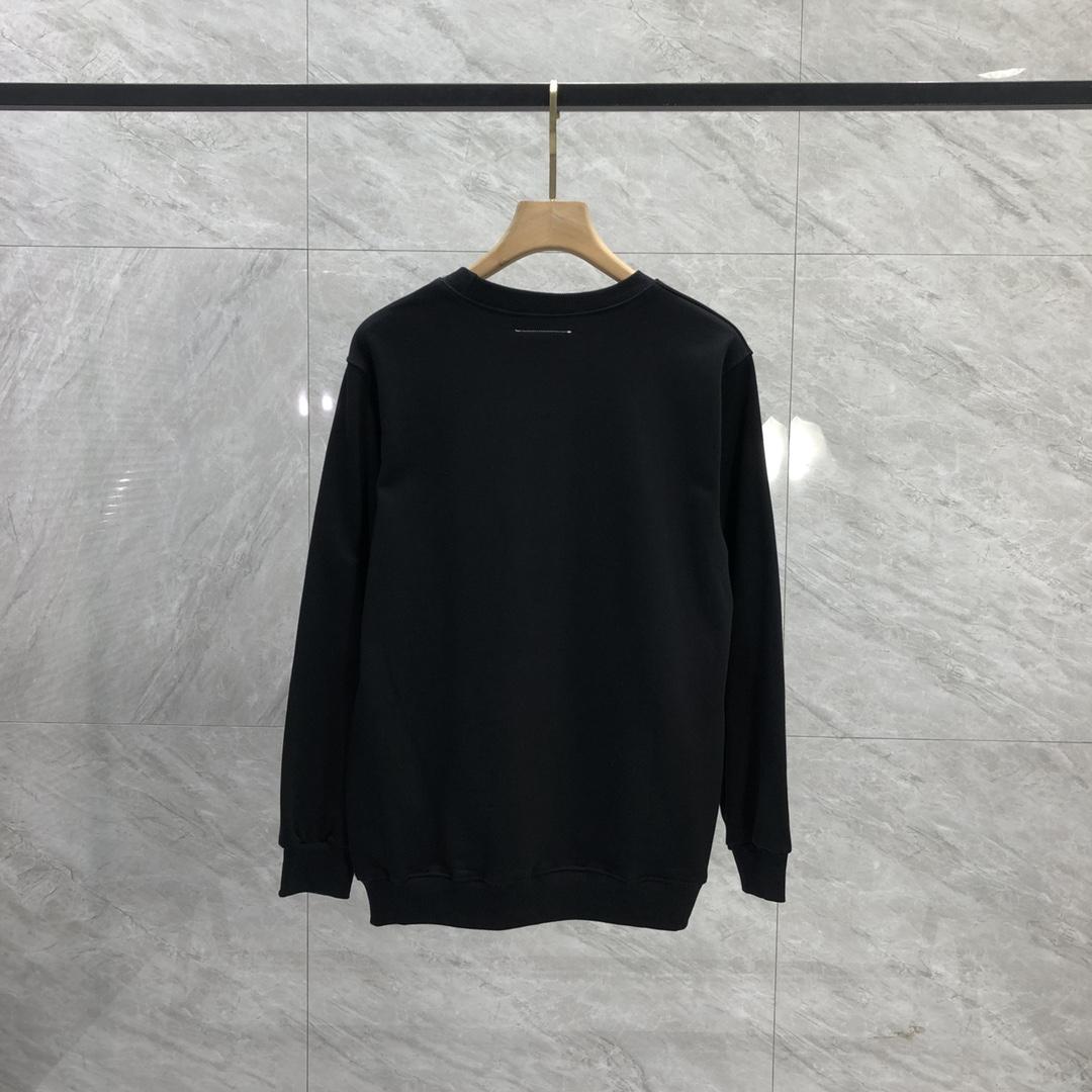 MM6 Maison Margiela Logo Oversized Sweatshirt - FashionPlug