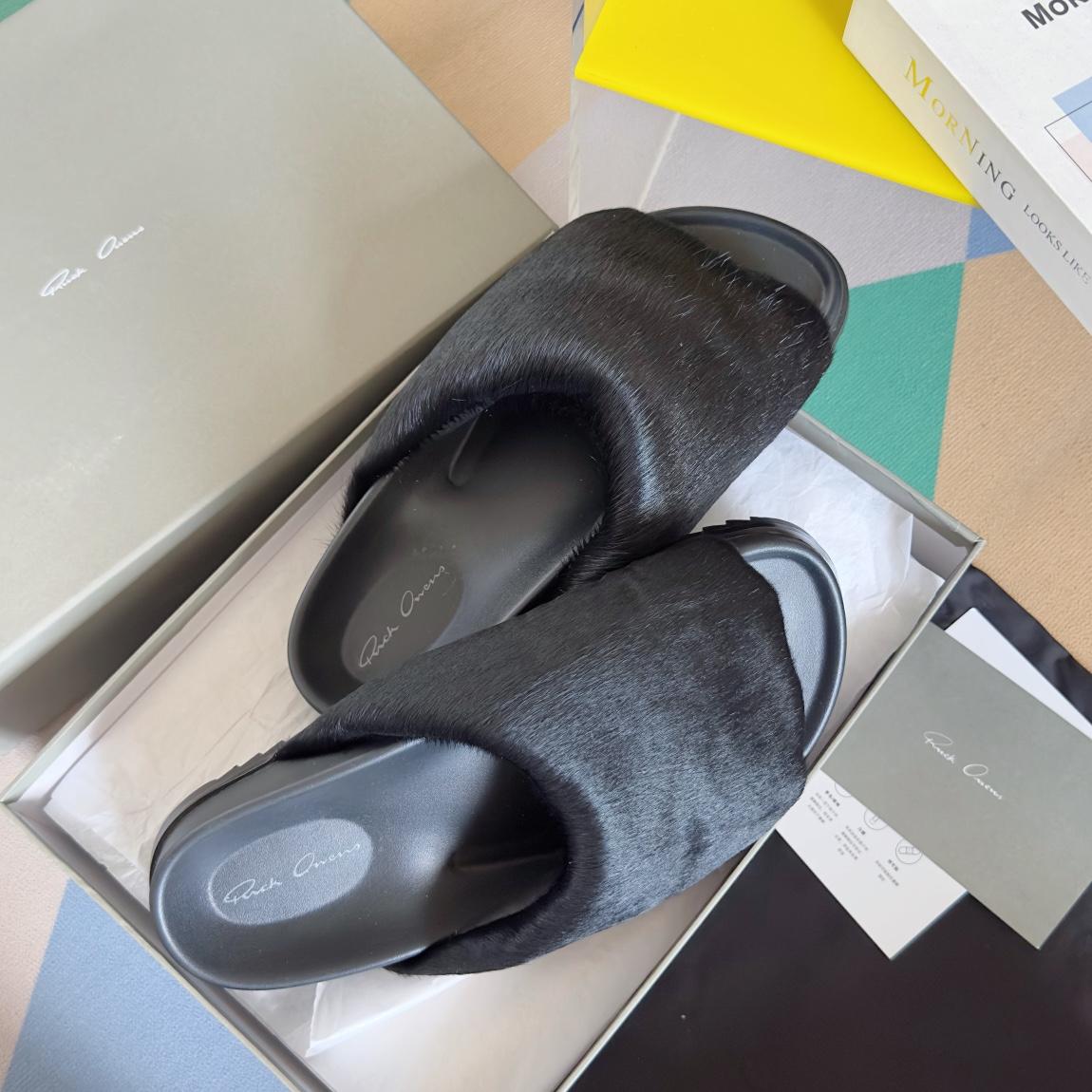 Rick Owens Slide In Black - FashionPlug