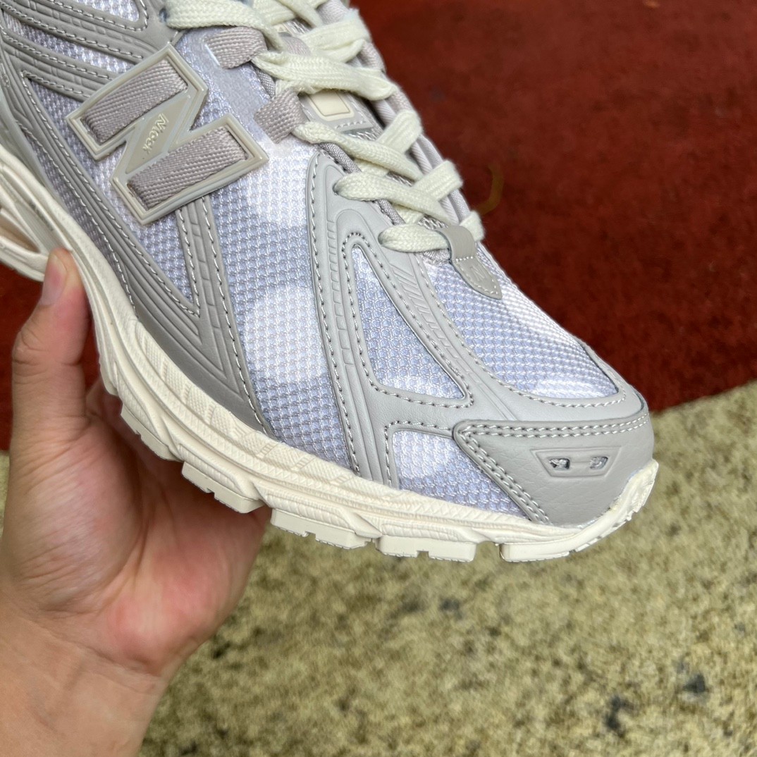 New Balance 1906R Sneakers      M1906RPA - FashionPlug