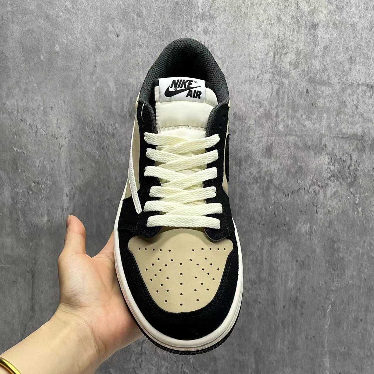 ​Travis Scott X Jordan 1 Low Sneaker   DM7866-201 - FashionPlug
