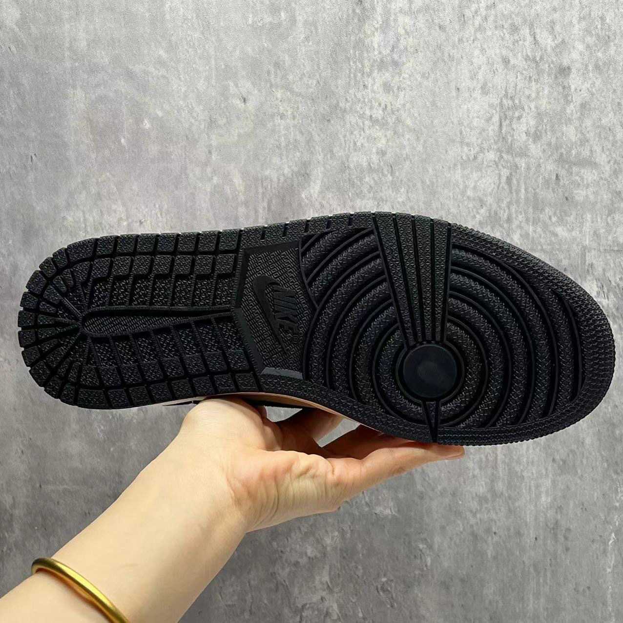 ​Travis Scott X Jordan 1 Low Sneaker   DM7866-201 - FashionPlug