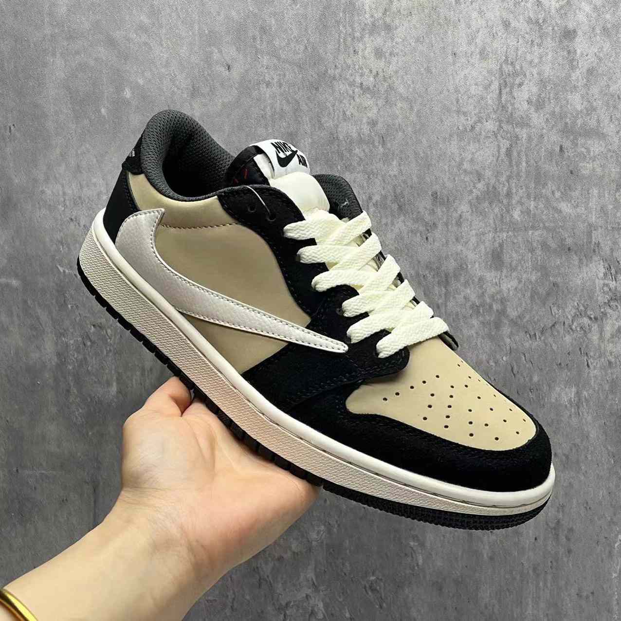 ​Travis Scott X Jordan 1 Low Sneaker   DM7866-201 - FashionPlug