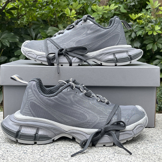 Balenciaga 3XL Sneaker - FashionPlug