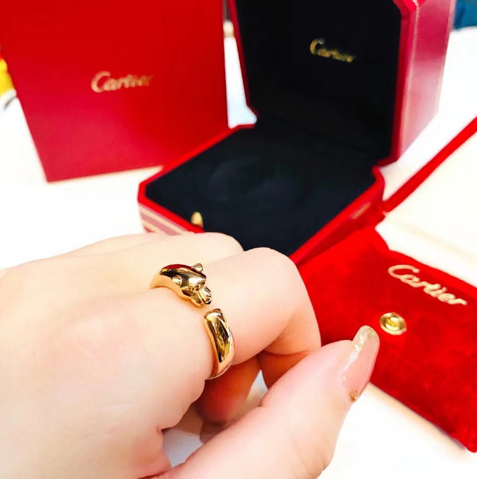 Cartier Ring - FashionPlug