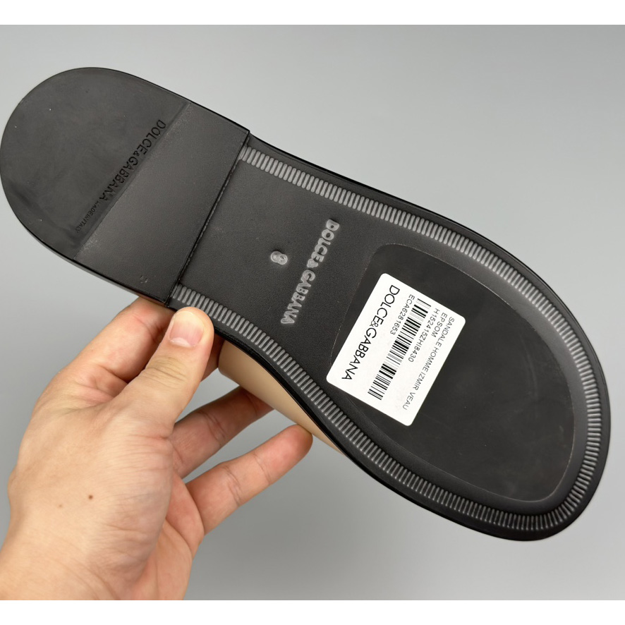 Dolce & Gabbana Calfskin sliders - FashionPlug