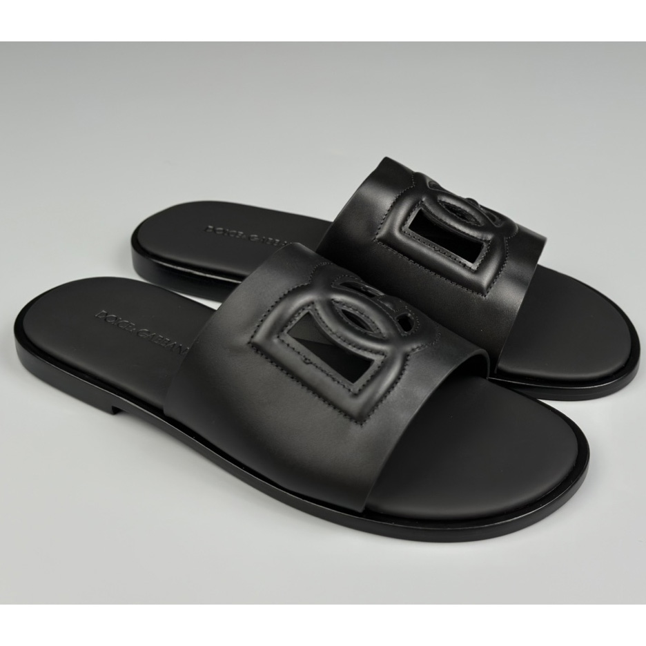 Dolce & Gabbana Calfskin sliders - FashionPlug