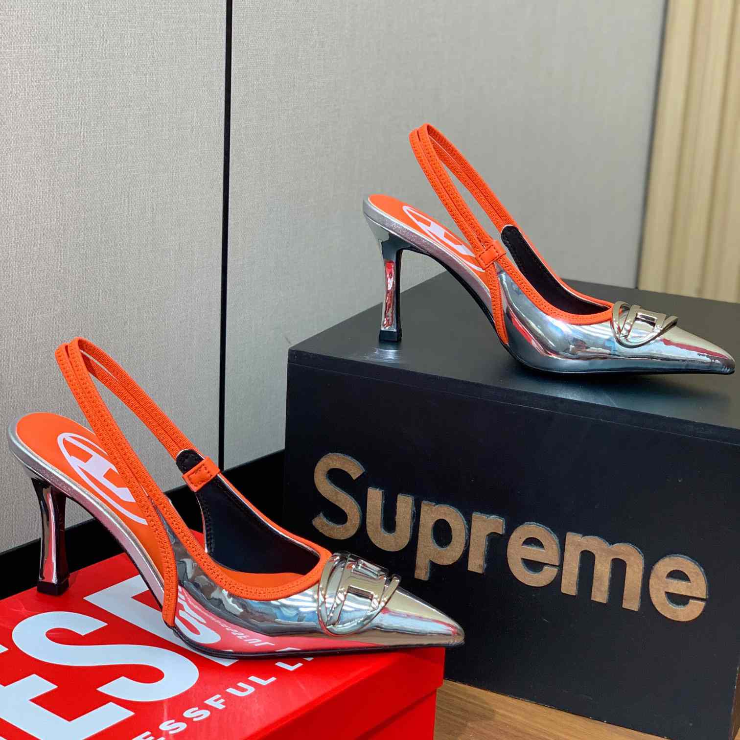 Diesel D-Venus Sb Slingback Pumps In Metallic Leather - FashionPlug