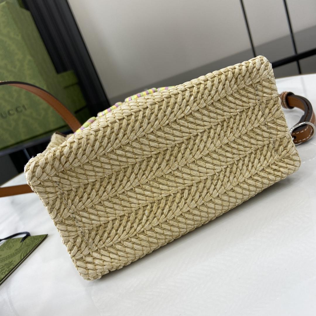 Gucci Super Mini Straw-effect Bag - FashionPlug