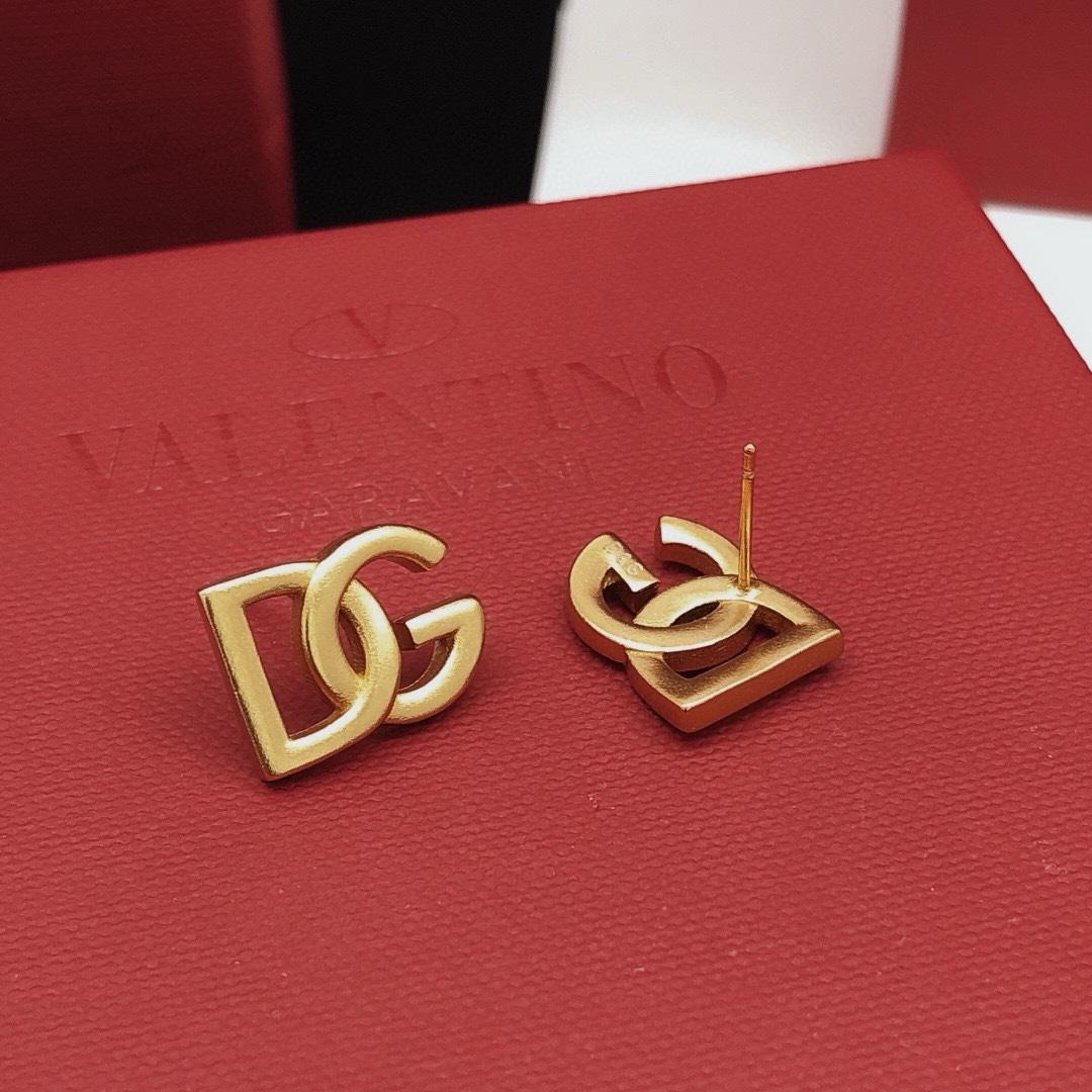 Dolce & Gabbana Earrings - FashionPlug