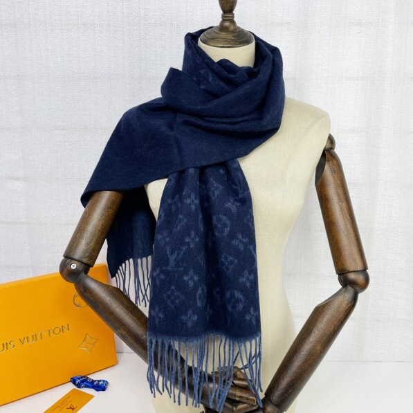 Louis Vuitton LV Essential Scarf - FashionPlug