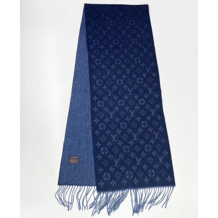 Louis Vuitton LV Essential Scarf - FashionPlug