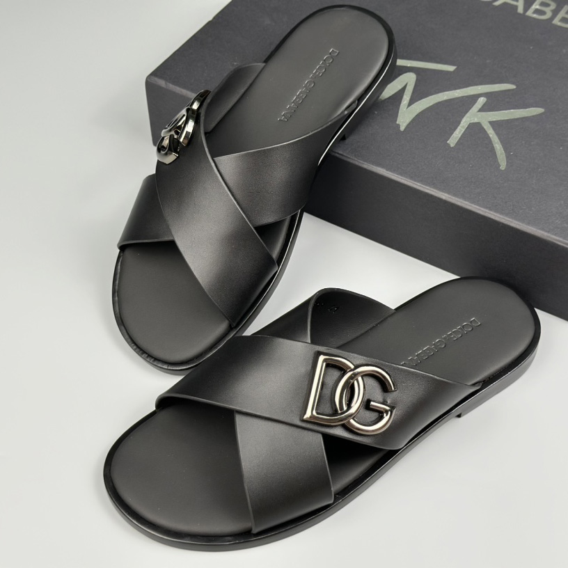 Dolce & Gabbana Logo-plaque Cross-over Leather Sandals - FashionPlug