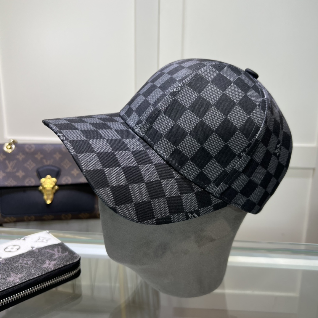Louis Vuitton Cap - FashionPlug