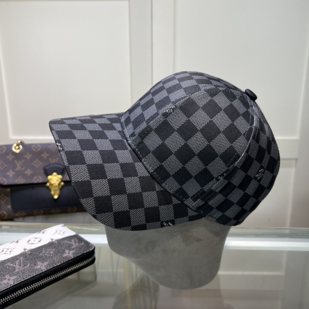 Louis Vuitton Cap - FashionPlug