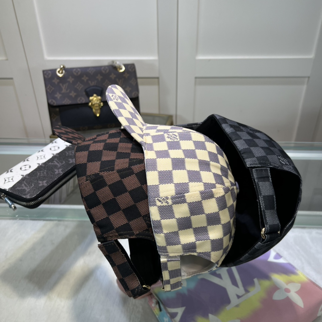 Louis Vuitton Cap - FashionPlug